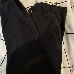 lululemon on the fly joggers